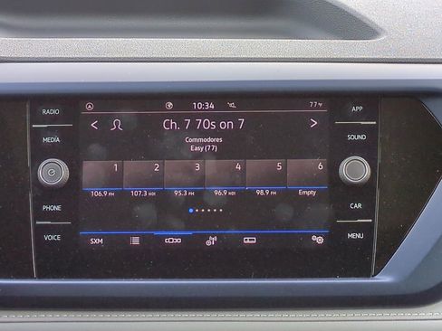 Used 2024 Volkswagen Taos SE image 20