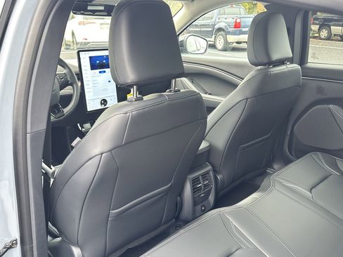 New 2025 Ford Mustang Mach-E Premium image 23