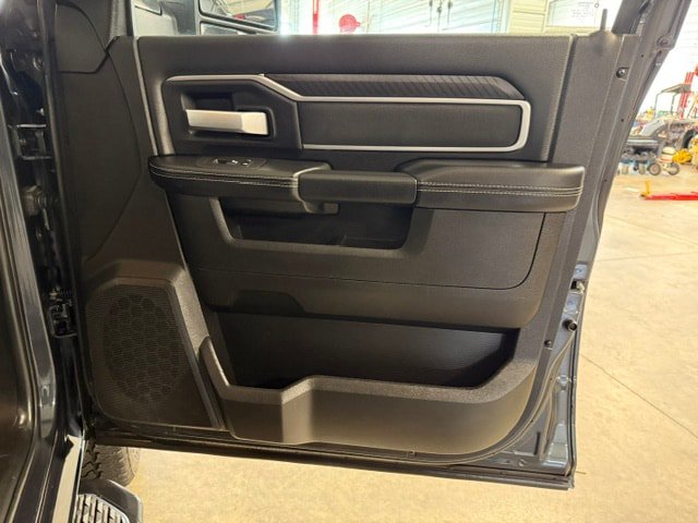 Certified 2025 RAM 2500 Big Horn AWD/4WD image 7
