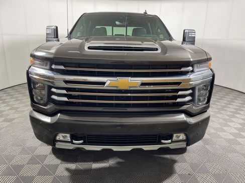 Used 2021 Chevrolet Silverado 3500 High Country w/ Z71 Off-Road Package AWD/4WD image 3
