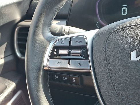Certified 2023 Kia Telluride EX X-Line AWD/4WD image 9