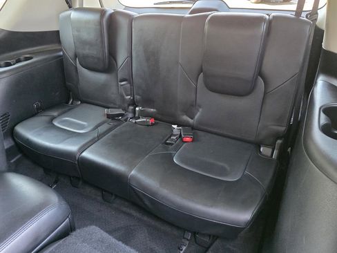 Used 2021 Nissan Armada SL w/ Captain's Chairs Package RWD image 17