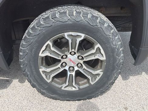 Used 2020 GMC Sierra 1500 SLE w/ Max Trailering Package AWD/4WD image 38