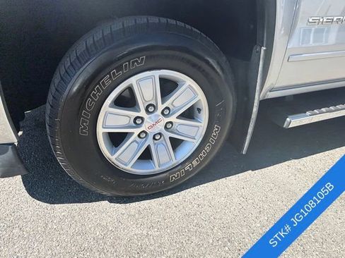 Used 2018 GMC Sierra 1500 SLE AWD/4WD image 4