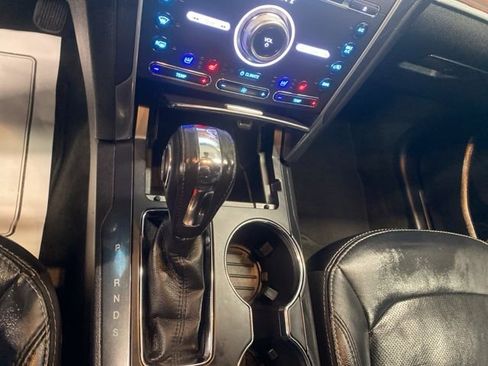 Used 2018 Ford Explorer Limited w/ Equipment Group 301A AWD/4WD image 27
