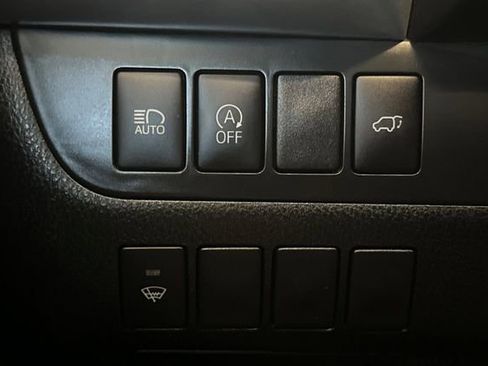 Used 2019 Toyota Highlander SE AWD/4WD image 33