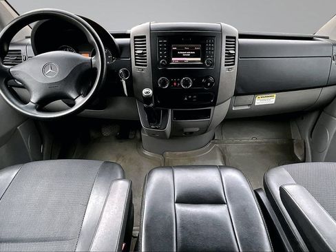 Used 2015 Mercedes-Benz Sprinter 2500 image 15