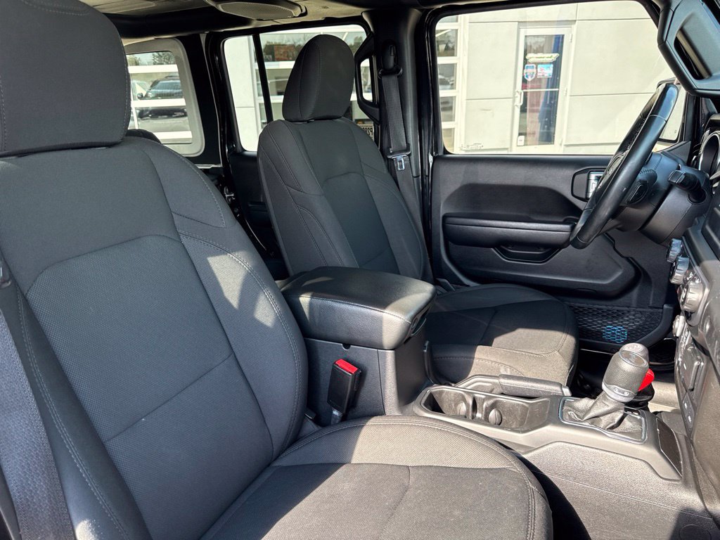 Used 2021 Jeep Wrangler Unlimited Sport AWD/4WD image 37