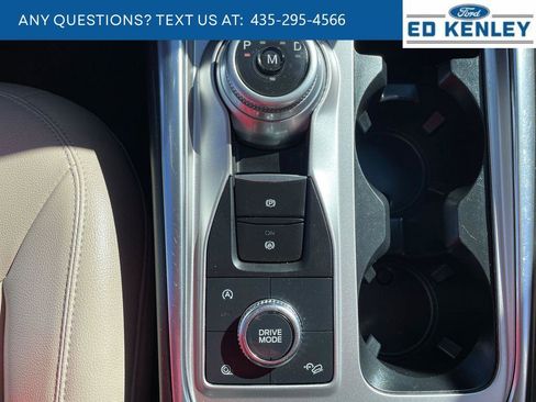 Used 2020 Ford Explorer XLT w/ Equipment Group 202A AWD/4WD image 17