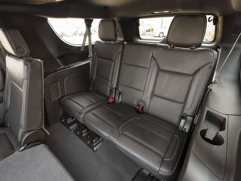 Used 2024 GMC Yukon XL Denali image 44