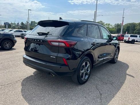 Certified 2024 Ford Escape ST-Line w/ Tech Pack #1 AWD/4WD image 4