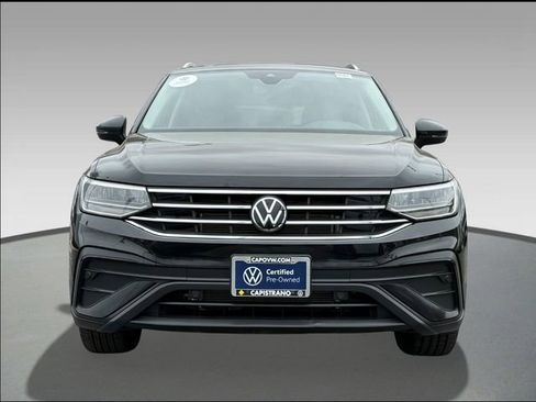 Certified 2023 Volkswagen Tiguan SE image 2