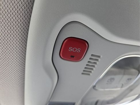 Used 2020 Jeep Renegade Trailhawk w/ Premium Leather Group image 22