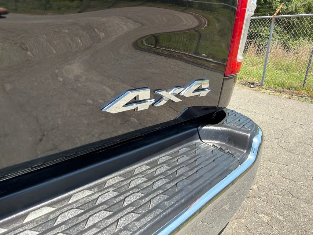 Used 2020 RAM 2500 4x4 Crew Cab Big Horn image 17