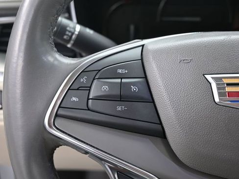 Used 2018 Cadillac XT5 Luxury w/ Driver Awareness Package image 16