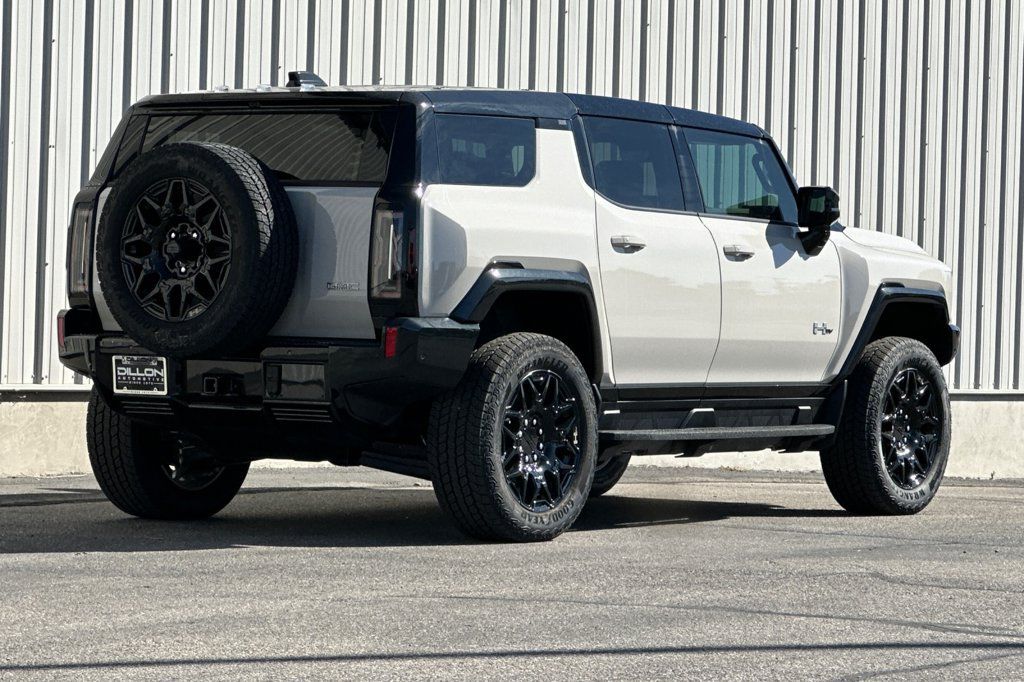 New 2026 GMC Hummer EV SUV AWD/4WD image 7