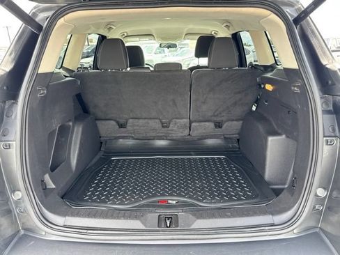 Used 2015 Ford Escape SE w/ Equipment Group 201A AWD/4WD image 11