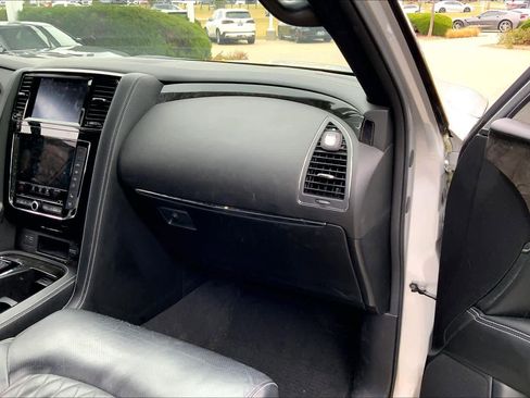 Used 2021 INFINITI QX80 Sensory w/ All-Season Package image 17
