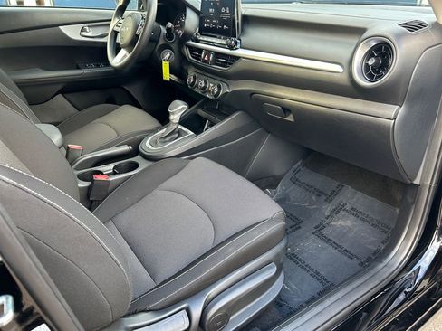 Used 2024 Kia Forte LXS image 26