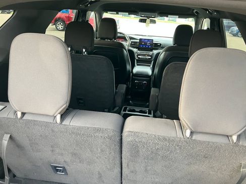 Used 2020 Ford Explorer XLT w/ Comfort Package AWD/4WD image 23