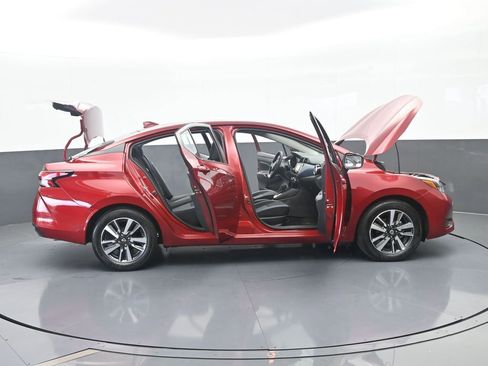 Used 2025 Nissan Versa SV image 67