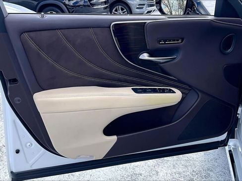 Used 2018 Lexus LS 500 w/ Interior Upgrade Package image 20