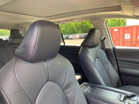New 2026 Toyota Grand Highlander AWD Hybrid image 20