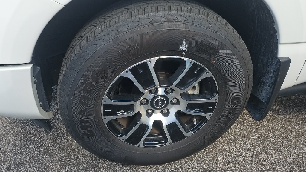 Certified 2024 Nissan Titan SV w/ SV Convenience Package RWD image 6