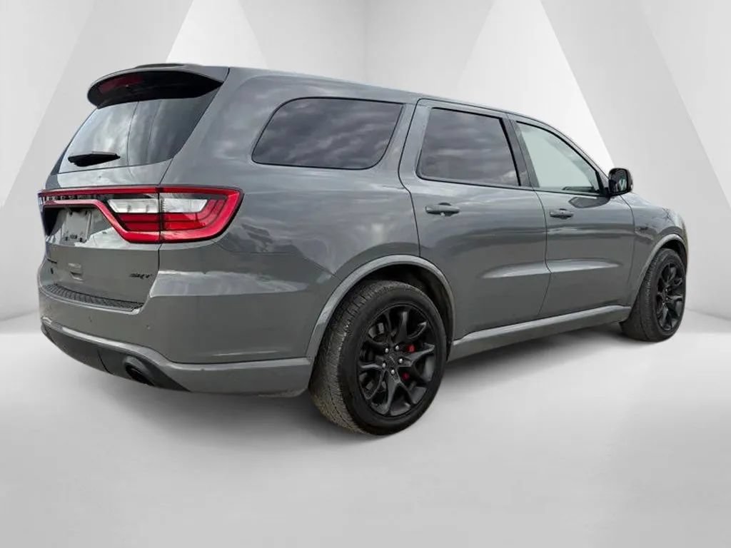 Used 2022 Dodge Durango SRT w/ Technology Group AWD/4WD image 7