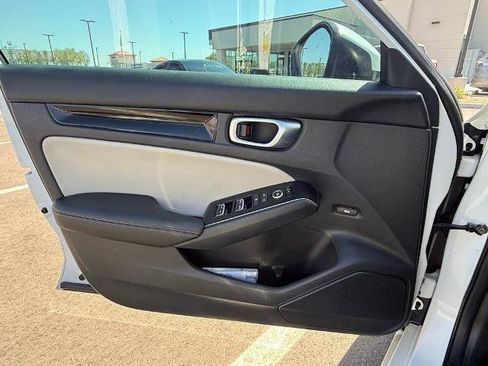 Used 2023 Honda Civic Touring image 14