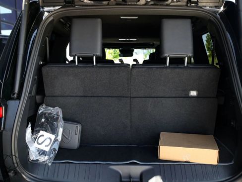 Used 2025 Lexus GX 550 image 28