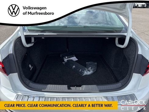 Certified 2023 Volkswagen Jetta SE w/ Panoramic Sunroof Package FWD image 16