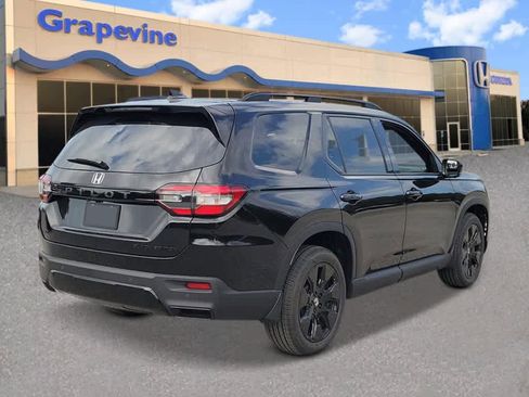 New 2026 Honda Pilot Black Edition image 5