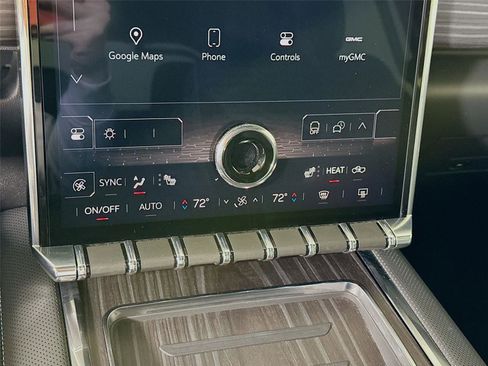 Used 2025 GMC Sierra EV Denali image 10