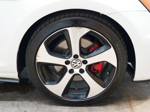 Used 2015 Volkswagen GTI S FWD image 63