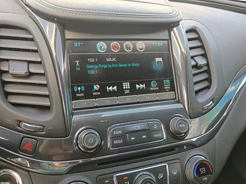 Used 2019 Chevrolet Impala Premier FWD image 11