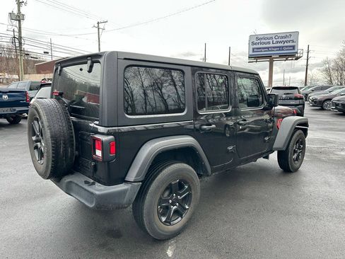 Used 2022 Jeep Wrangler Unlimited Sport image 5