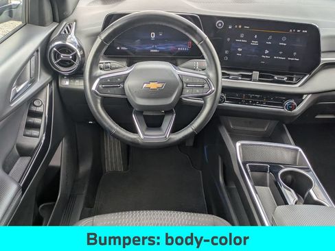 Used 2025 Chevrolet Equinox LT FWD image 32