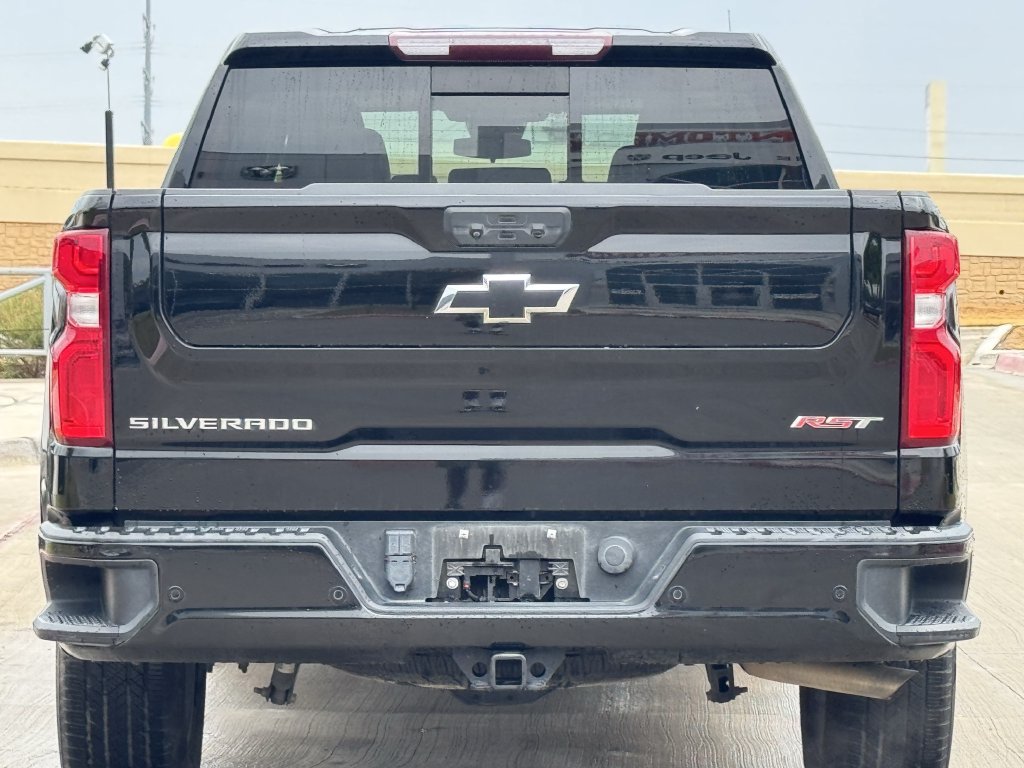 Used 2022 Chevrolet Silverado 1500 RST RWD image 5