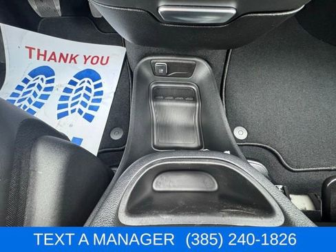 New 2026 Chrysler Voyager LX image 15