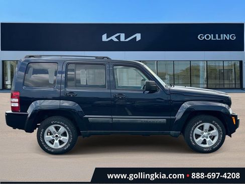Used 2011 Jeep Liberty Sport w/ Popular Equipment Group AWD/4WD image 2