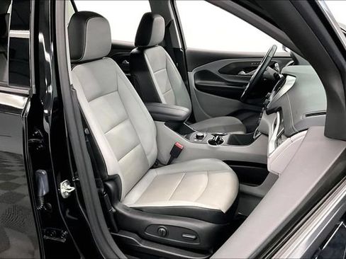 Used 2024 GMC Terrain SLT AWD/4WD image 8