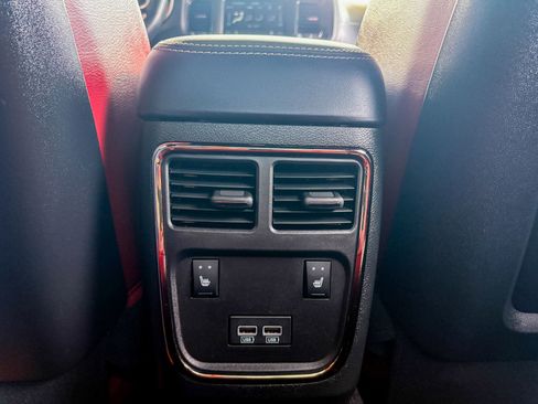 Used 2022 Dodge Charger SRT Hellcat w/ Carbon/Suede Interior Package image 29