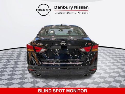 Certified 2023 Nissan Altima 2.5 SR w/ SR Premium Package FWD image 5