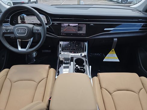 New 2025 Audi Q8 Prestige image 11