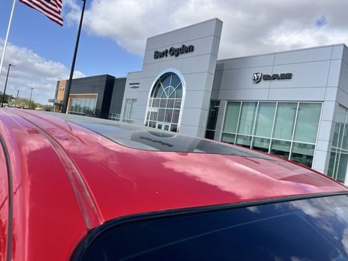 Used 2023 Nissan Titan PRO-4X w/ Pro-4x Convenience Package image 7