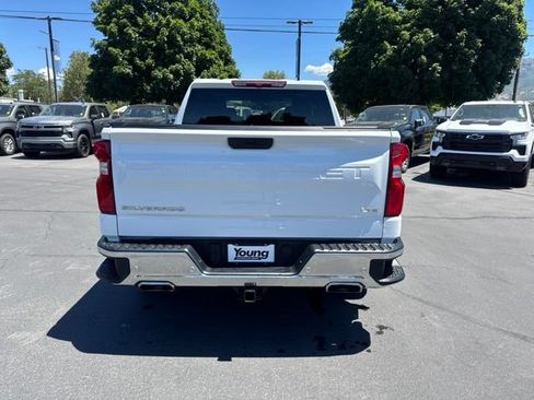 Used 2020 Chevrolet Silverado 1500 LTZ w/ Safety Package II AWD/4WD image 6