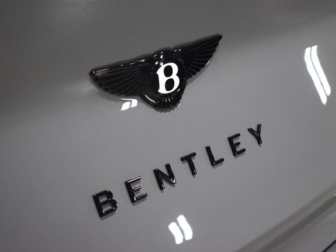 New 2026 Bentley Bentayga Extended Wheelbase AWD/4WD image 15