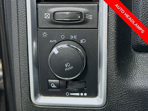Used 2018 RAM 2500 Power Wagon w/ Leather & Luxury Group AWD/4WD image 11
