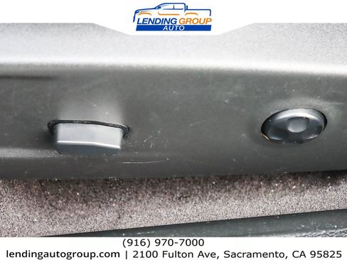 Used 2018 Dodge Challenger SXT w/ Blacktop Package image 20